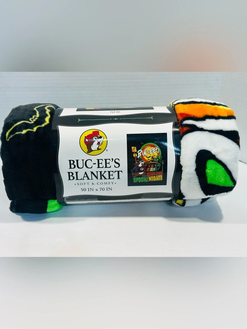 Buc-ee's 2026 Halloween Spooky Nights Plush Throw Blanket - 50in x 70in